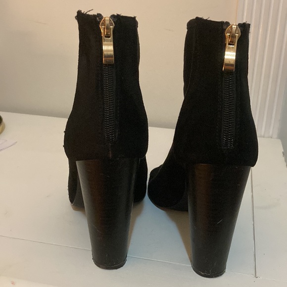 Open toed black booties - Picture 2 of 7